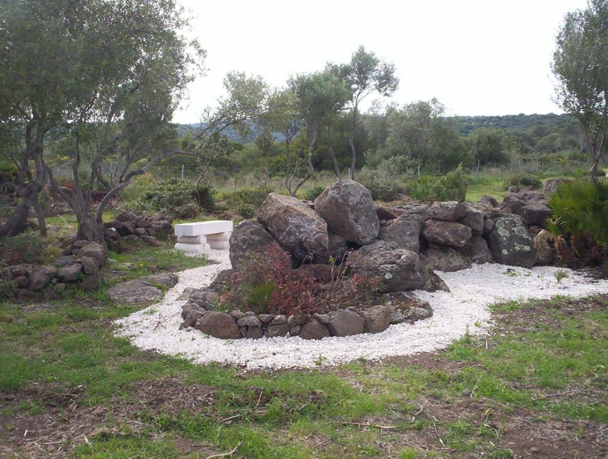 Ovile Juanne Loddo Orosei Bagian luar foto